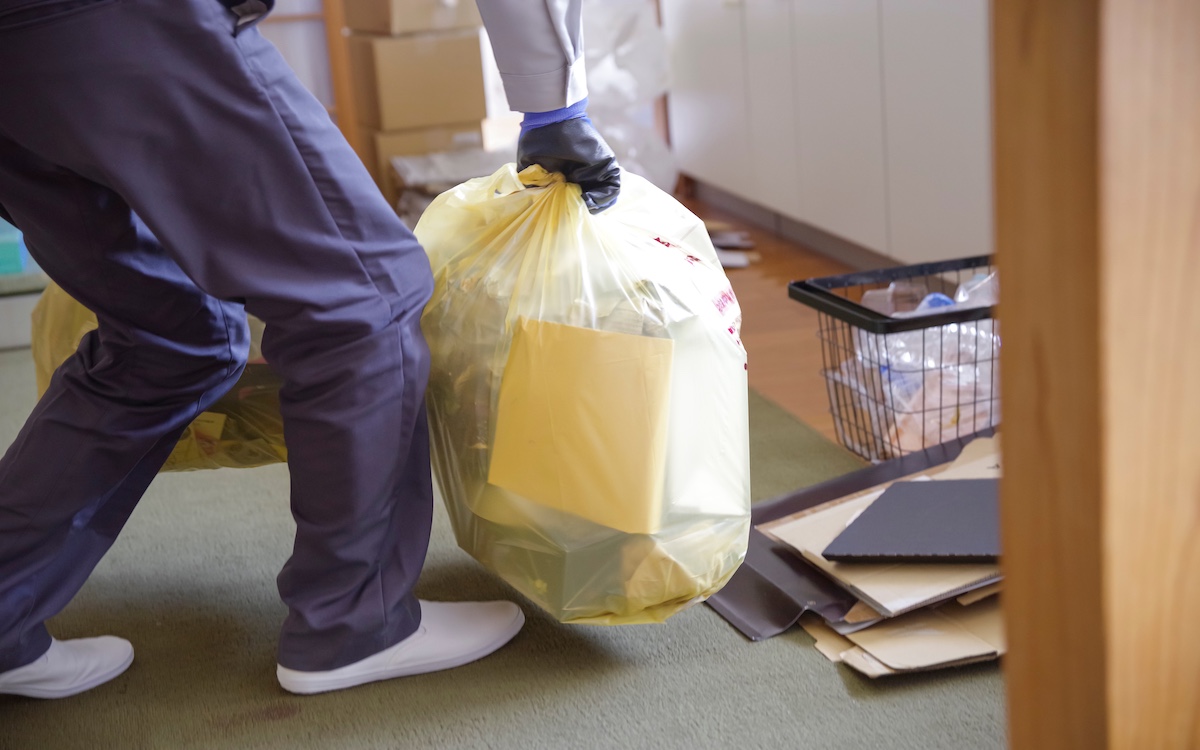 遺品整理は業者も頼りながら自分でするのがおすすめ！