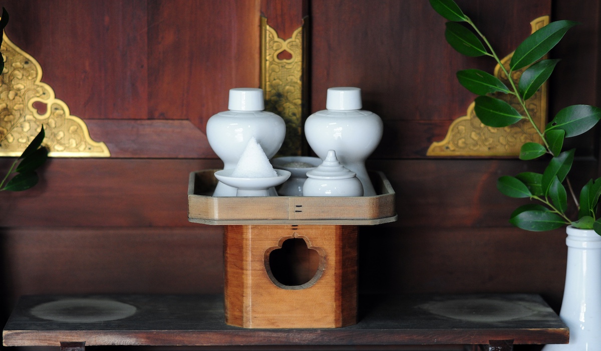 神棚に置く神具の処分方法