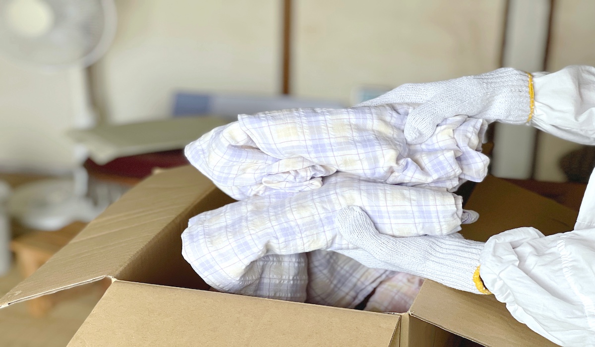 亡くなった方の服を処分する方法